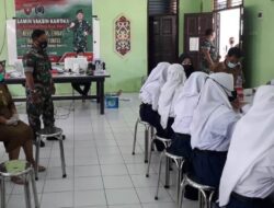 Gelar Vaksinasi Terhadap Pelajar, Koramil 0909-01/Sangatta Dukung Capai Target Nasional