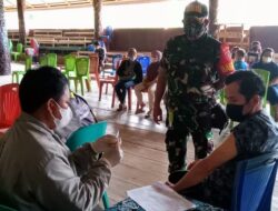Koramil 0909-03 Muara Wahau Kawal Vaksinasi Terhadap Lansia di Kecamatan Telen