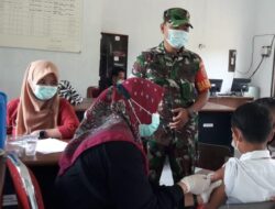 Vaksin TNI Sasar SDN 001 Long Mesangat, Sukses Tingkatkan Kekebalan Tubuh 38 Siswa