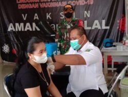 Didampingi Babinsa, UPT Puskesmas Sangkulirang Sukses Berikan Suntikan Vaksin
