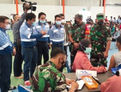 Gandeng Bayan Reourches, Kodim 0909/KTM Gelar Vaksinasi di Perbatasan Kutim dan Kukar