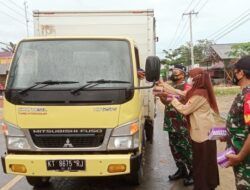 Libatkan Anak Pramuka, Koramil Muara Wahau Berbagi Ratusan Takjil