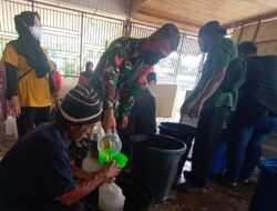 Dukung Program Stabilisasi Harga, Koramil Sangatta Dampingi Penyaluran Migor Curah