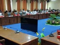 Beri Waktu Dua Pekan Untuk Selesaikan Masalah, Dewan Minta PT GAM dan Kelompok Tani Bakuda Etam Bersatu Berunding