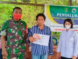 Babinsa Koramil Muara Bengkal Imbau Penerima BLT Disiplin Protokol Kesehatan