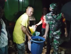 Program Stabilisasi Harga Migor Curah Semakin Gencar, Babinsa Muara Bengkal Terus Kawal Penyalurannya