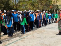 Tingkatkan Kualitas dan Disiplin SIswa SMKN 1 Sangatta, Babinsa Koramil Sangatta Sampaikan Materi Wawasan Kebangsaan dan Baris-Berbaris.
