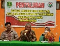 Babinsa Koramil Teluk Pandan Kawal Penyerahan BLT, Imbau Mahasiswa Maksimalkan Peran, Warga Diimbau Disiplin Protokol Kesehatan