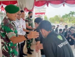Lepas Tim Sepak Bola Liga Santri Nusantara, Dandim 0909/KTM Minta Para Atlet Bermain Maksimal