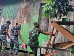 Rangkaian HUT TNI ke-77, Kodim 0909/KTM dan Pangkalan TNI AL Sangatta Rehab Rumah Veteran