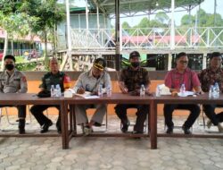 Babinsa Hadiri Rapat Pra Musrembangdes Muara Bengkal Ilir
