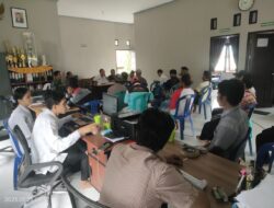 Babinsa Koramil Muara Bengkal Hadiri Rapat Rencana Pembangunan Kantor Camat Batu Ampar