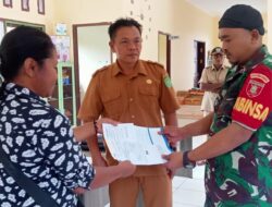 Babinsa Koramil Muara Ancalong Hadiri Pembagian Buku Rekening Penerima Bantuan UMKM