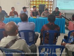 Hadiri Muasrembangcam, Babinsa Koramil Muara Bengkal Minta Pembangunan Memberi Manfaat Untuk Warga