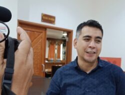 Taat Aturan, Reklame Tak Boleh Berdiri di Median Jalan