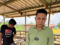 Pokter Dibantu Kambing