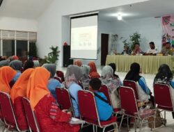Hadiri Pelatihan Kader Posyandu, Babinsa Koramil Sangatta Pastikan Dukung Kegiatan Masyarakat