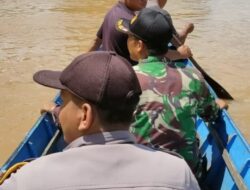 Diduga Terseret Arus Sungai Ngayau, Babinsa Koramil Muara Bengkal Bantu Proses Pencarian
