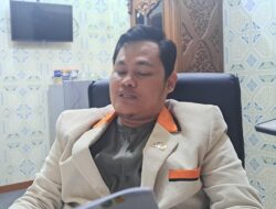 Akbar Tanjung Ceritakan Kenangan Akses Pendidikan di Long Mesangat