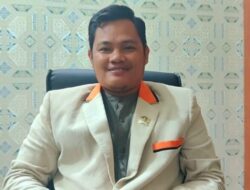 Dukung Program Bantuan RT, Akbar Tanjung Berikan Apresiasi Pemerintah