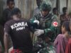 Ciptakan Lingkungan Sehat, TNI Berikan Pengobatan di Kp.Oksip Distrik Batom