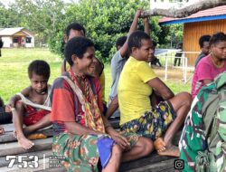 Senyum di Tengah Pengabdian, Merah Putih Ceria